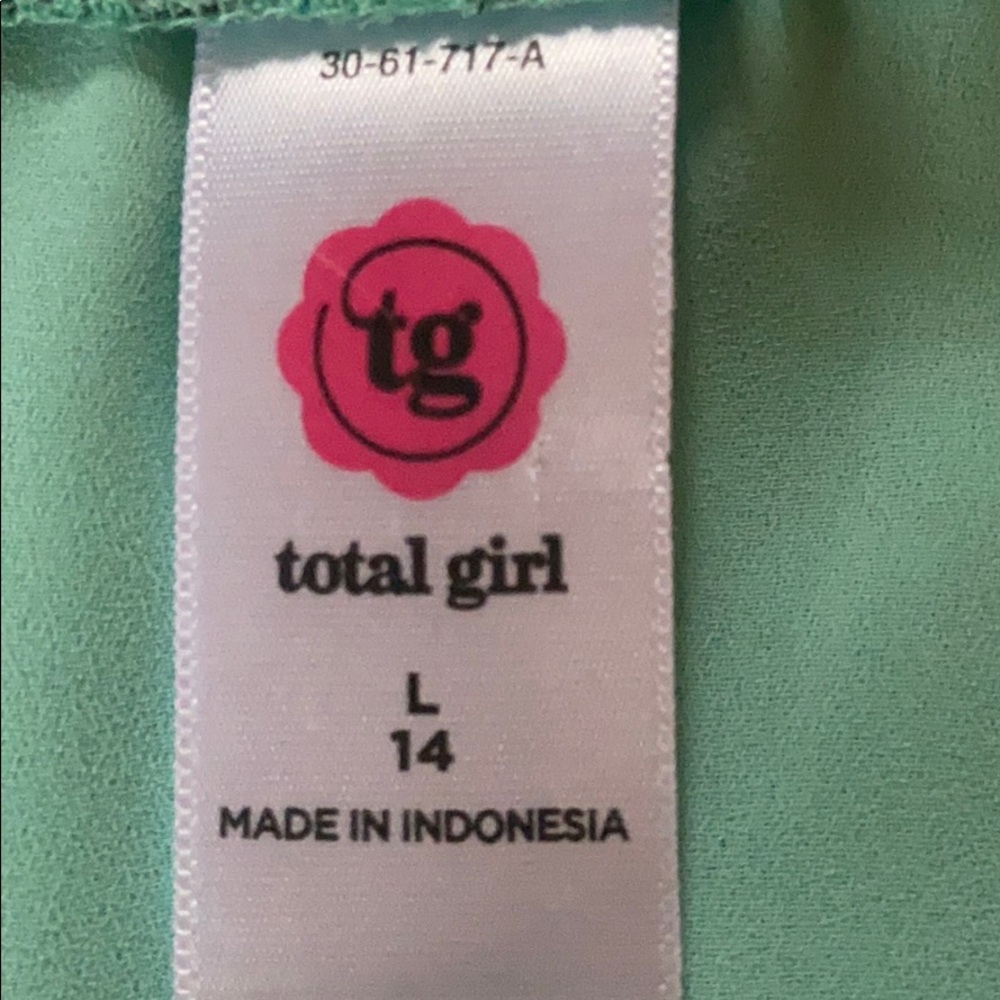 Tee - Picture 2 of 3